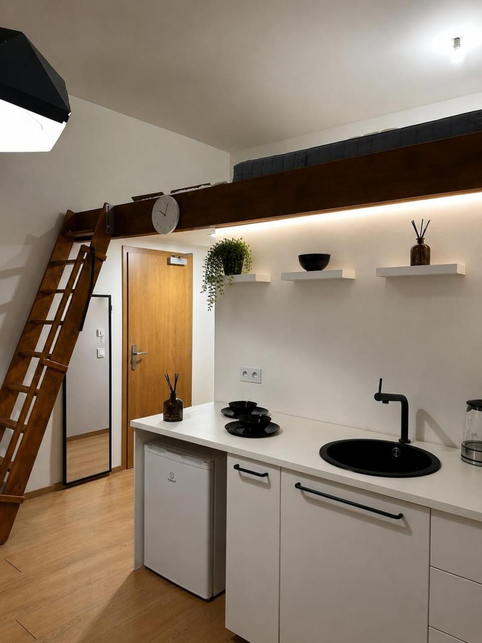 Kitchen or kitchenette