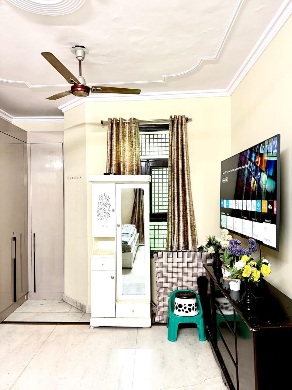 Private Apartment at New Delhi Near Metro Station Apartment in Delhi