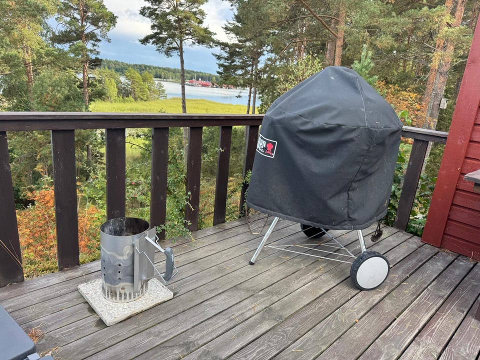 Sjönära boende i Vänerns skärgård House in Västra Götaland County