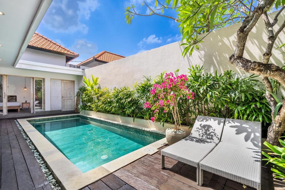 Tropical 2BR Villa with Private Pool Seminyak Villa in North Kuta