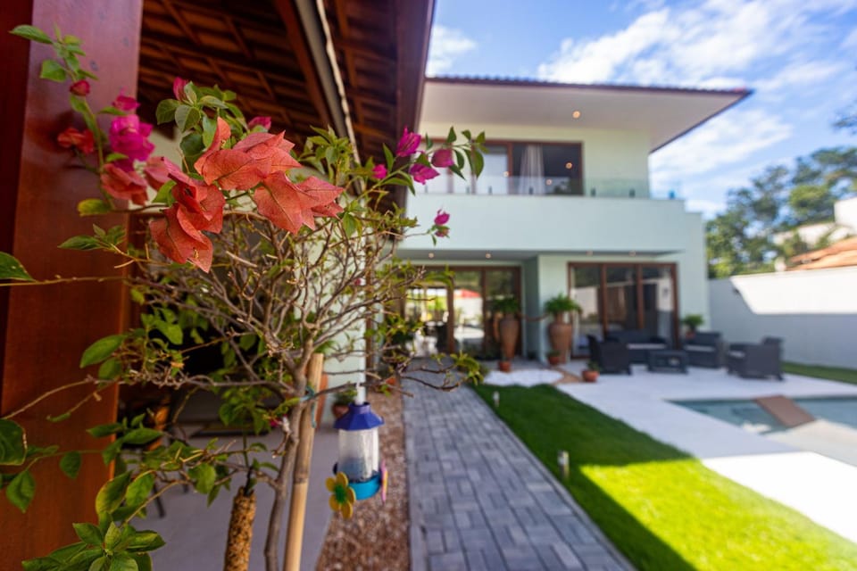 Casa do Manguezal com Piscina de 14 m e 4 Suítes a 500 m da Praia Villa in Arraial d'Ajuda