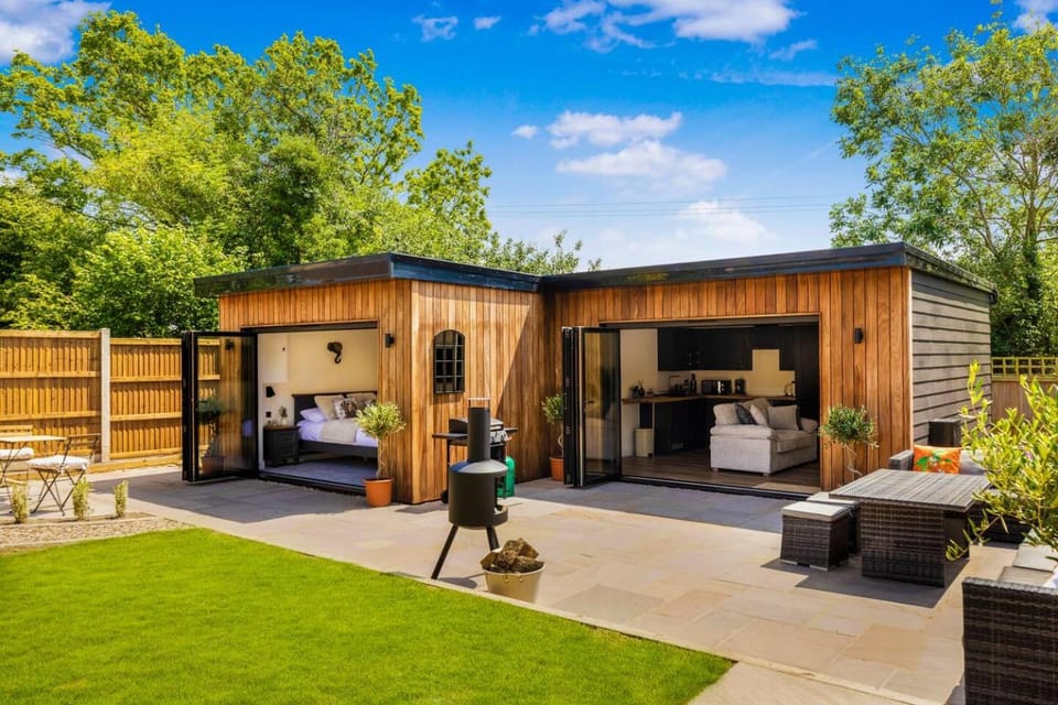 The Flitch Way Retreat Luxury Lodge & Hot Tub House in Uttlesford