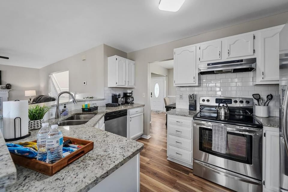 Blairs 2 Story House 3 Bed 2 and a half Bath House in OFallon