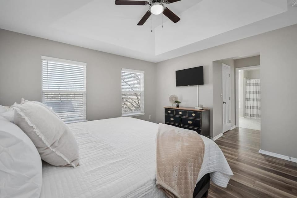 Blairs 2 Story House 3 Bed 2 and a half Bath House in OFallon