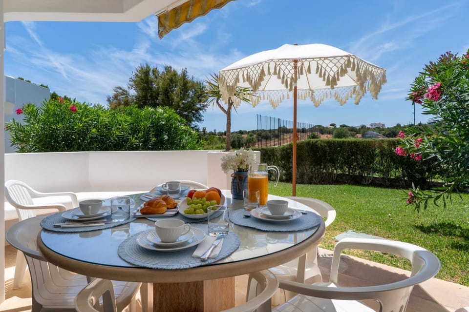 Garden, Balcony/Terrace, Dining area, Garden view
