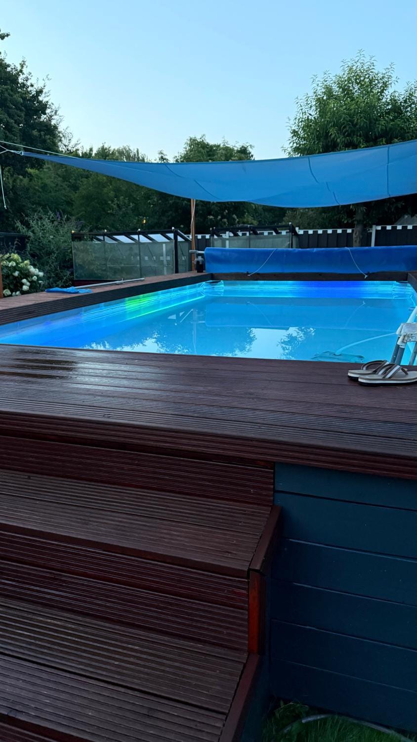 Pool view, Swimming pool