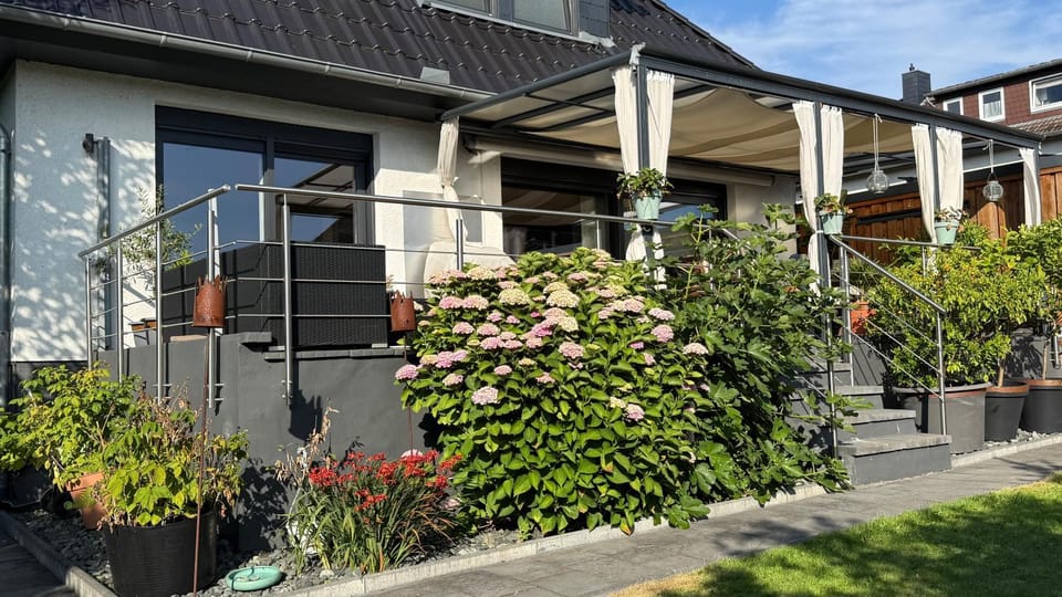 Garden, Garden view