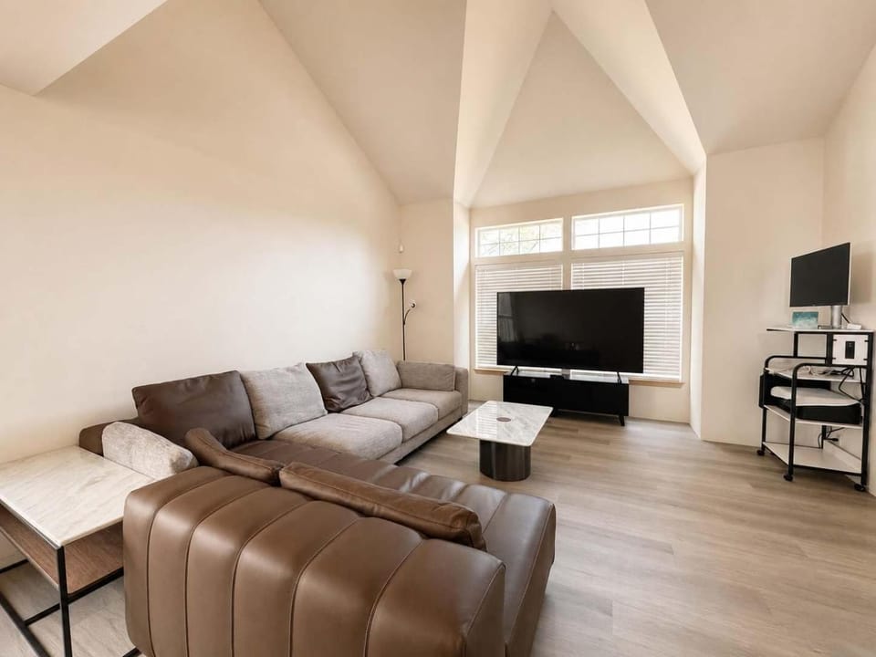 Quiet Renton 3BR House Yard Parking WiFi House in Cascade-Fairwood
