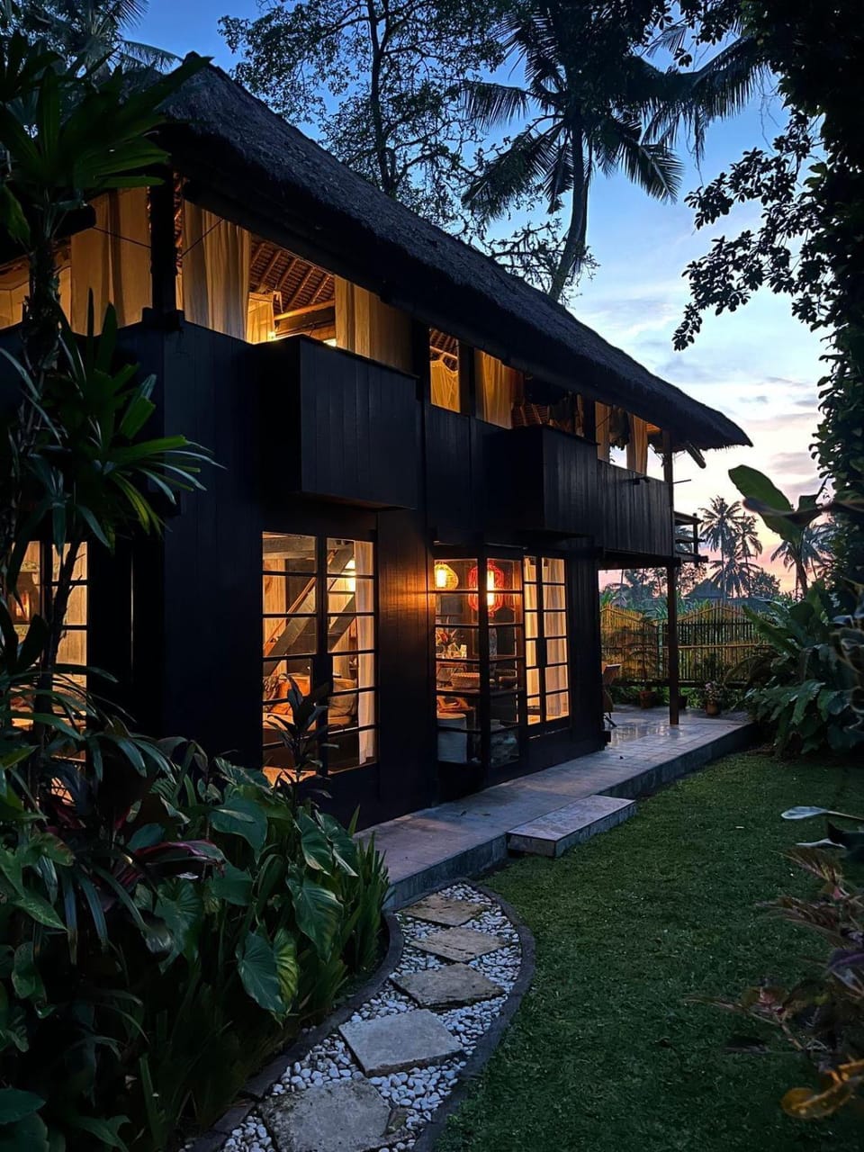 Bamboo T House House in Sukawati