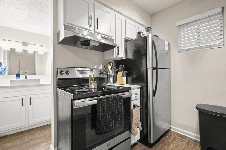 Austin 2BR Home with 3 Beds & Great Location Apartment in Austin