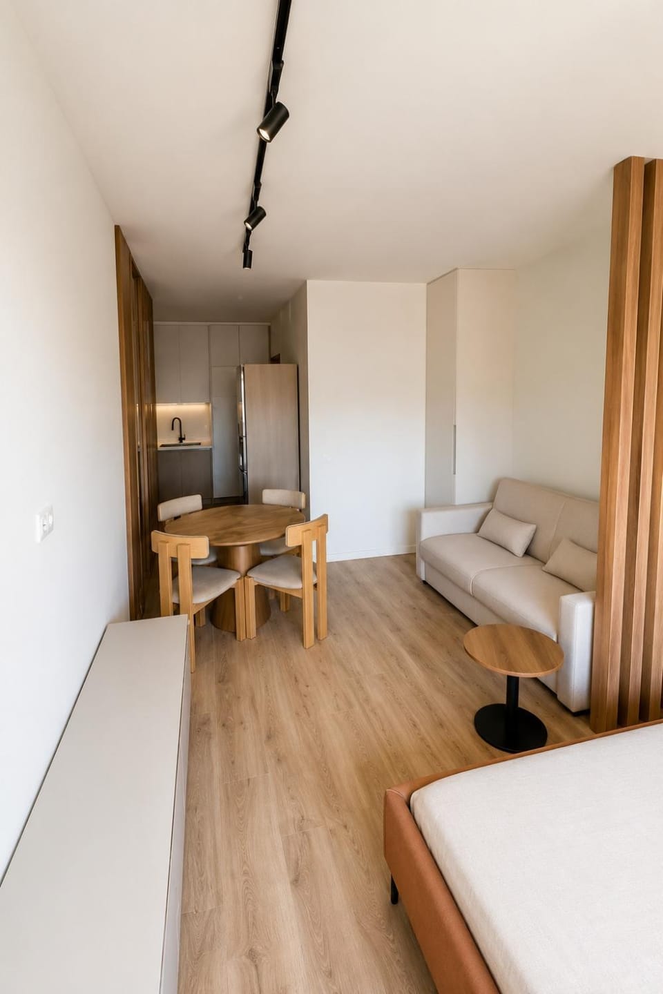 Modern City Studio near Blloku & the Lake Apartment in Tirana