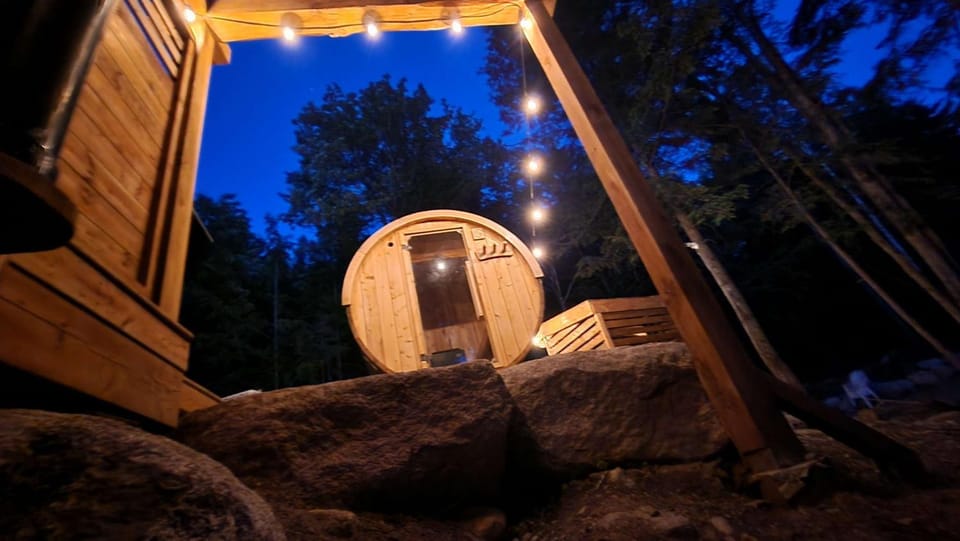 Spa & Sauna - Plume Boreale Chalet in Saint-Alexis-des-Monts