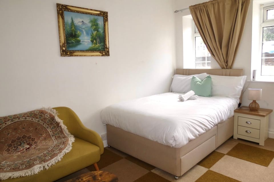 Living room, Seating area, Bedroom