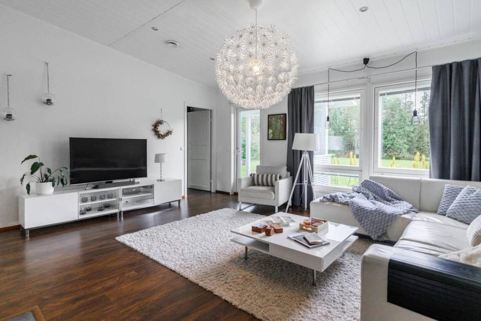 TV and multimedia, Living room