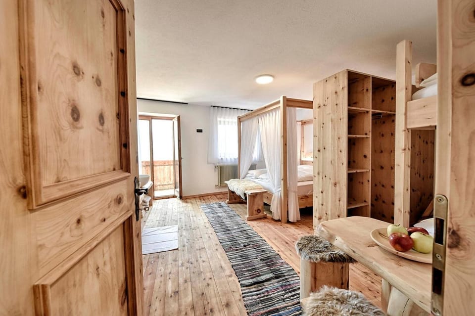 Living room, Bedroom