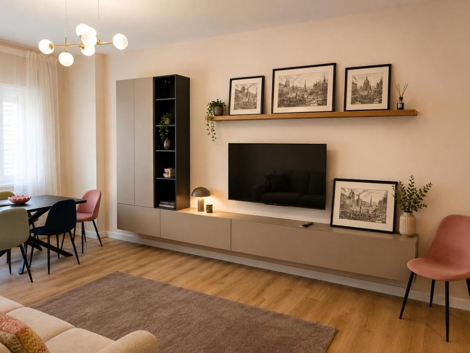 Communal lounge/ TV room, TV and multimedia, Living room, Evening entertainment
