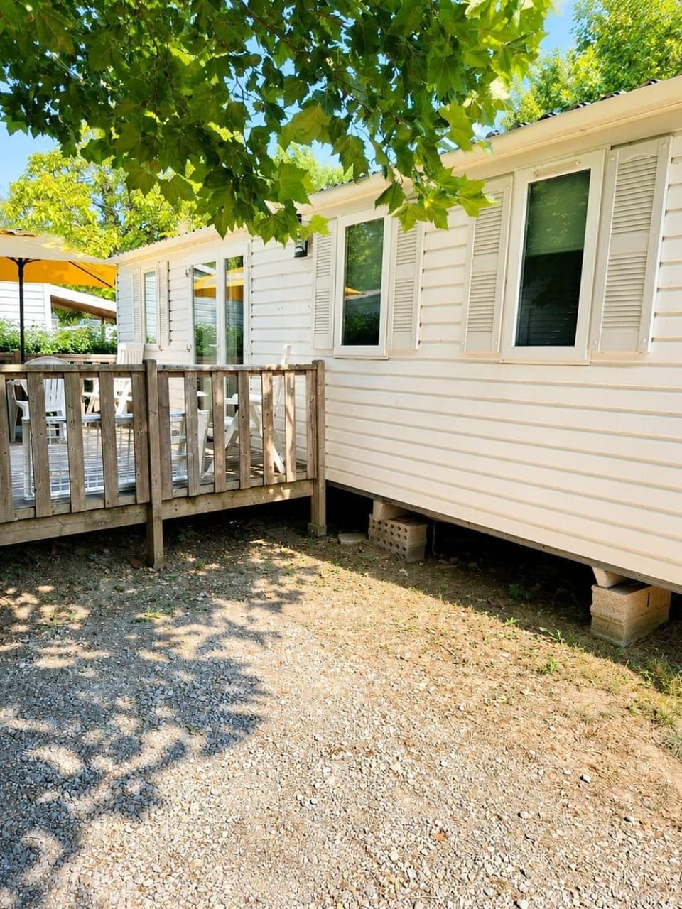 L'abri d'Ivry Campground/ 
RV Resort in Normandy