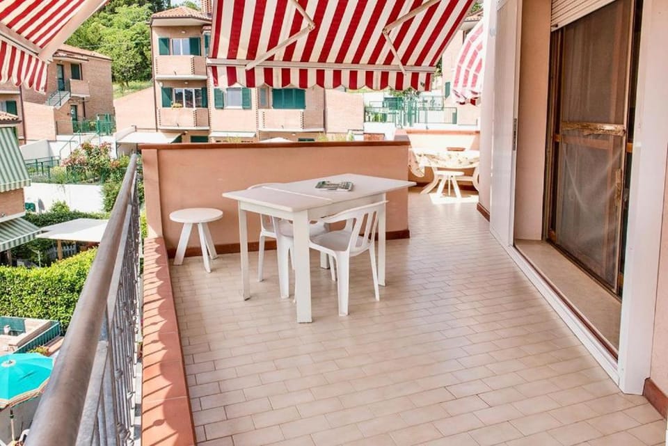 Comodo trilocale a Sirolo - S273 Apartment in Sirolo
