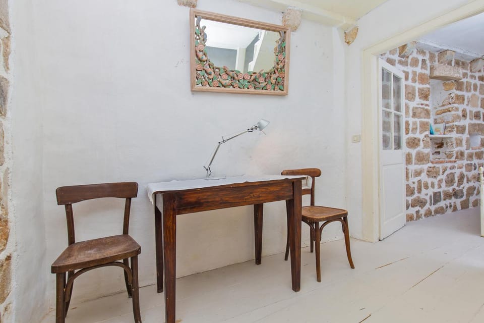 Property building, Communal lounge/ TV room