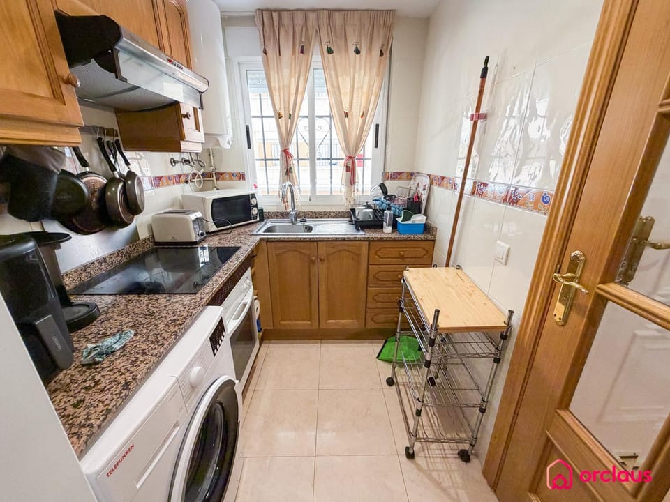 Kitchen or kitchenette, oven