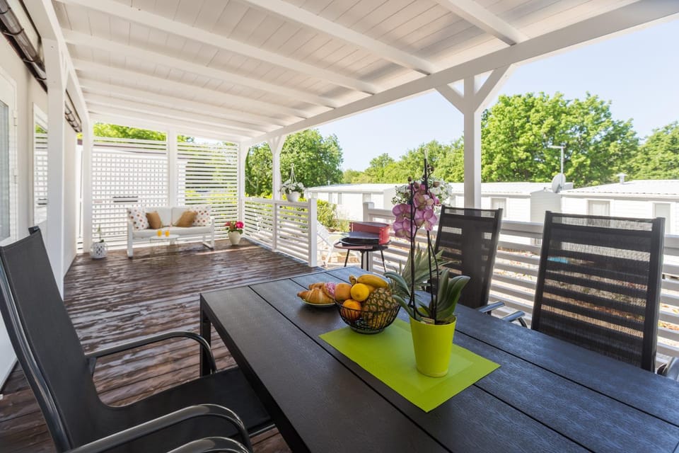Garden, View (from property/room), Balcony/Terrace, Dining area, Garden view