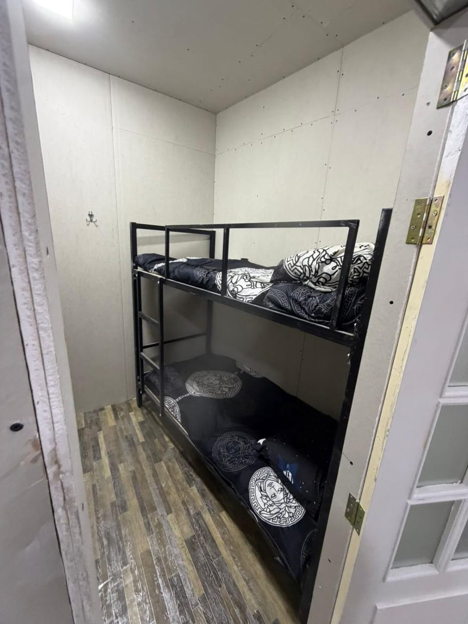 Bed, Photo of the whole room, Bedroom, bunk bed