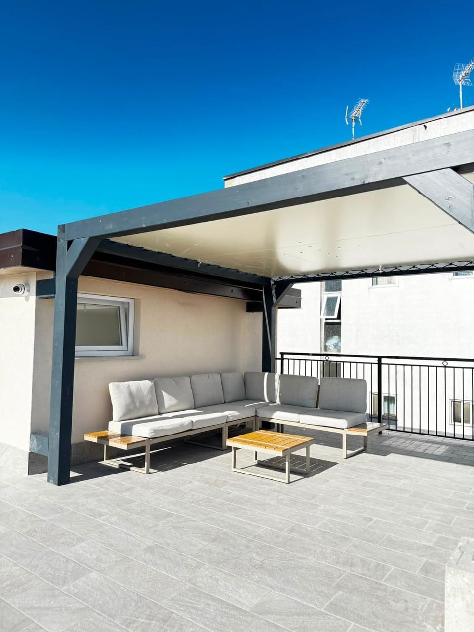 Property building, Living room