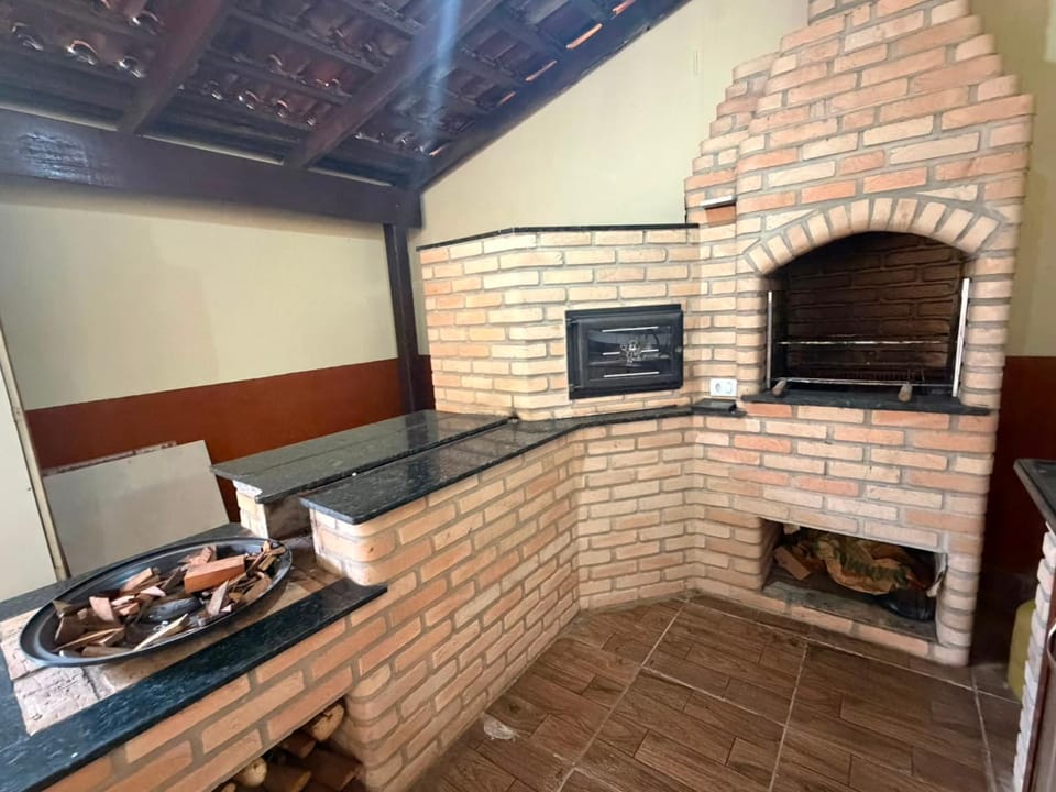 BBQ facilities, Kitchen or kitchenette