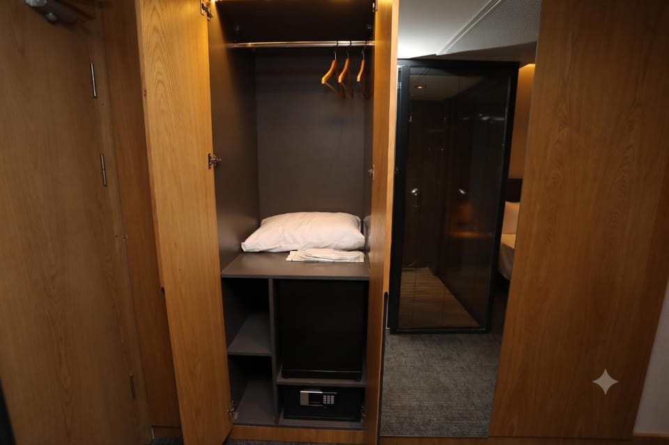wardrobe