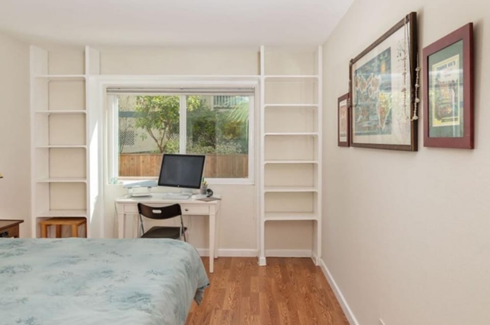 Bright Two Bedroom Retreat Near Hermosa Beach Apartment in Hermosa Beach