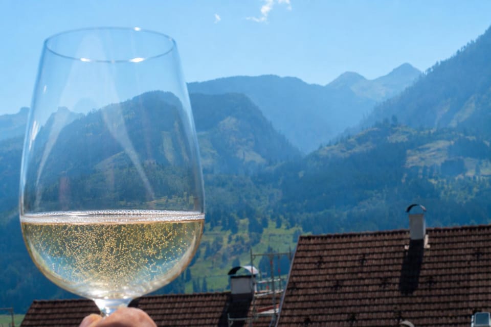 Day, Natural landscape, Food and drinks, Mountain view, Drinks