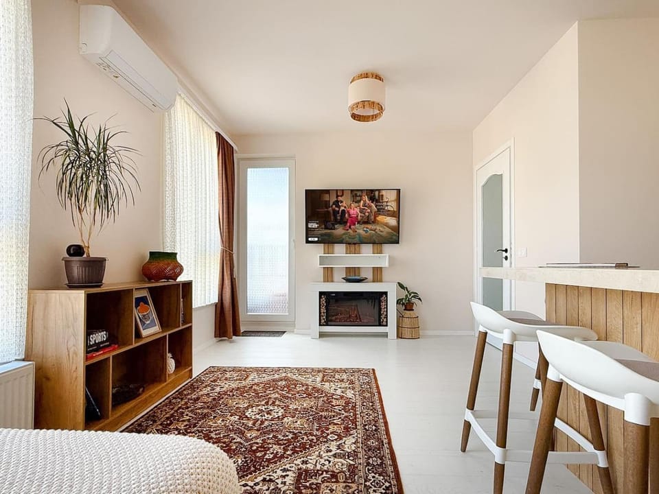 TV and multimedia, Living room, Decorative detail