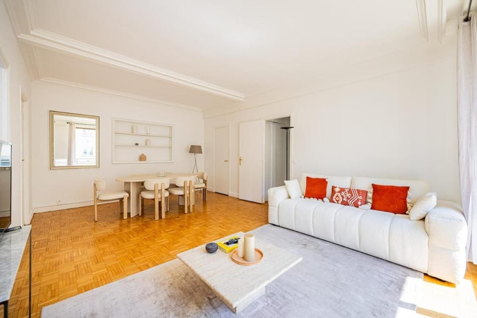 Premium-1 bedroom - Trocadéro - Eiffel Tower - Paris 16 Apartment in Paris