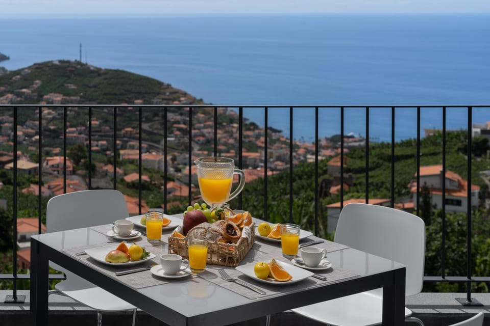 Day, Natural landscape, Food and drinks, Other, Sea view, Breakfast, Continental breakfast