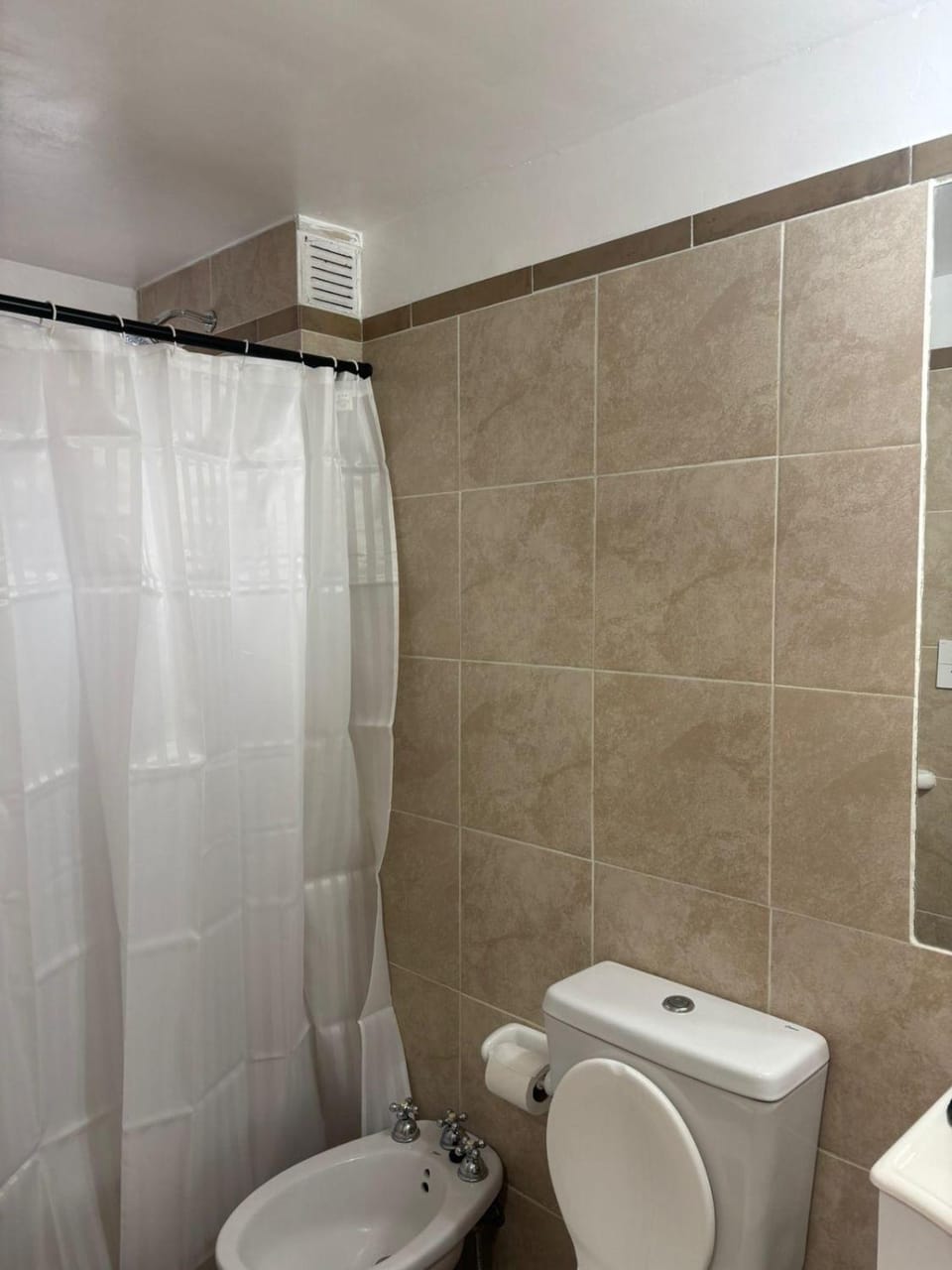 Shower, Bathroom, bidet, towels
