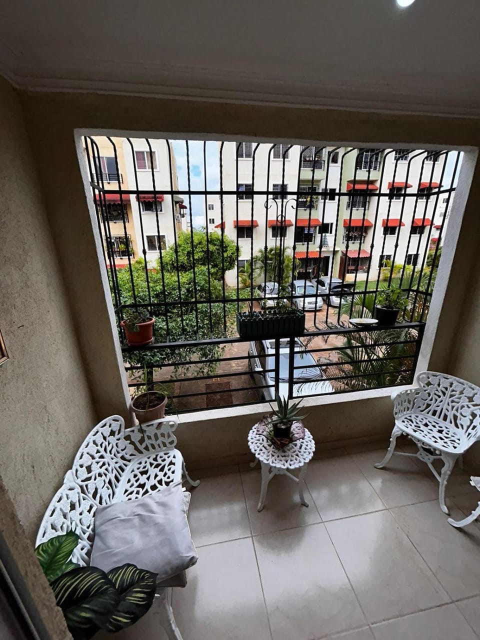 Modern 2BR & 2BA Apartment, Private Parking, Near SDQ Airport & Beach Apartment in Distrito Nacional