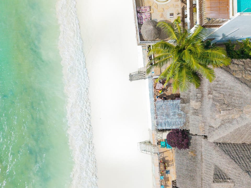 Nearby landmark, Day, Natural landscape, Sea view, Swimming pool
