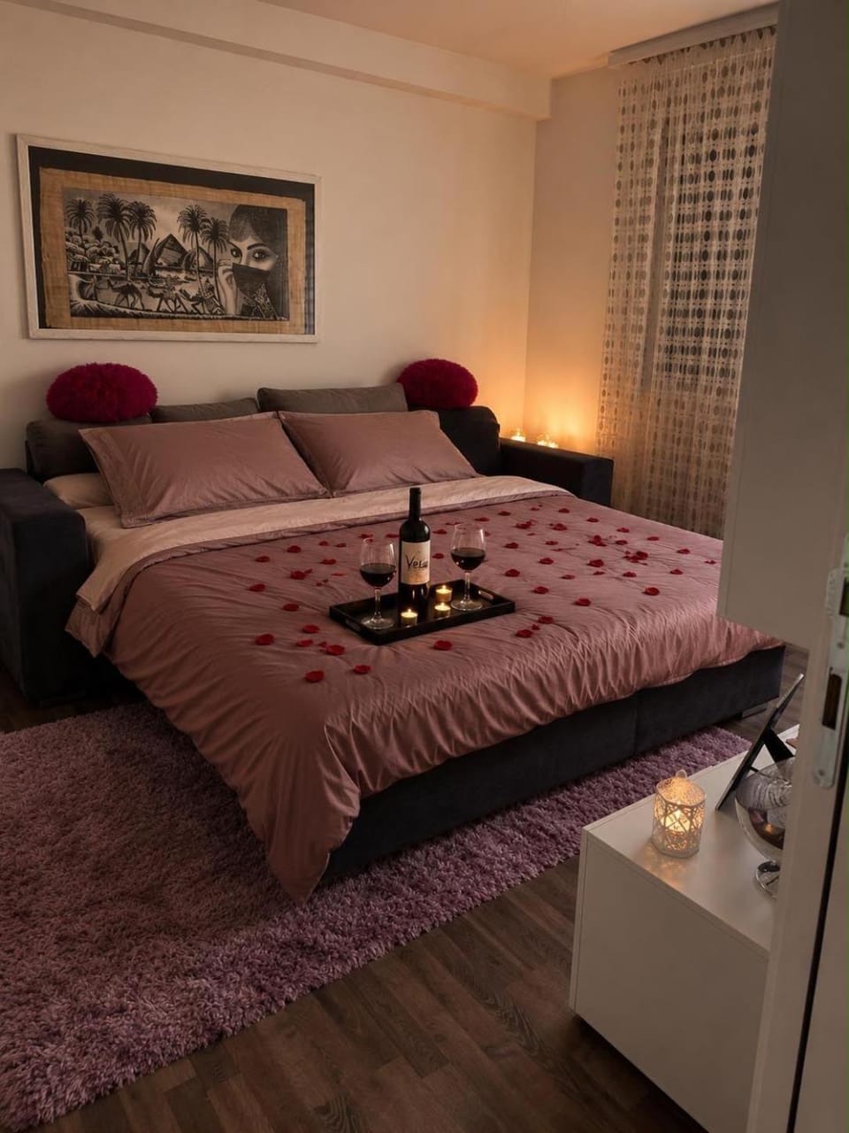 Bed, Photo of the whole room, Bedroom