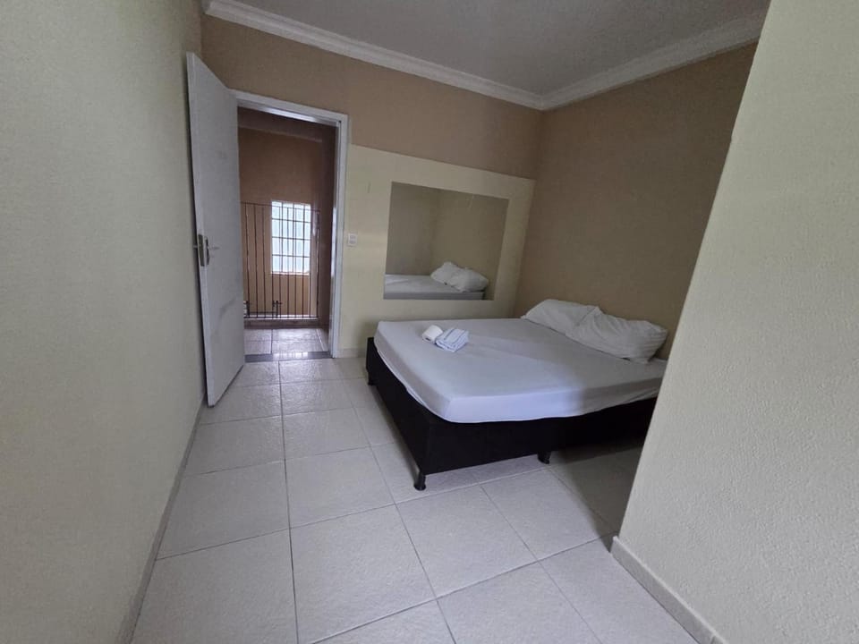Alameda Hostel Bed and Breakfast in Goiania