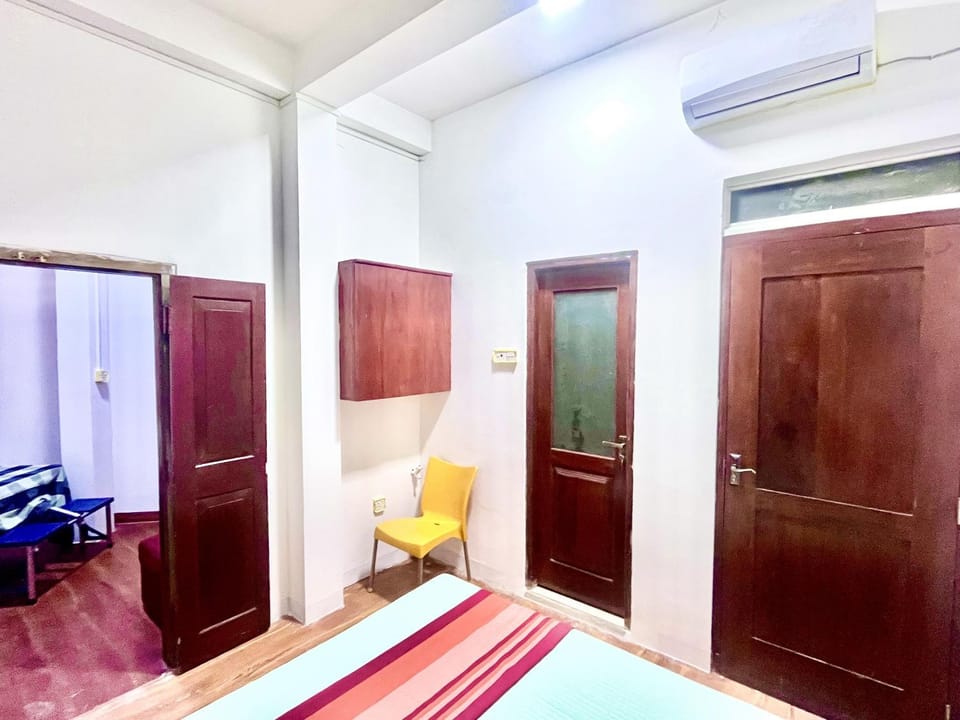Bed, Bedroom, air conditioner