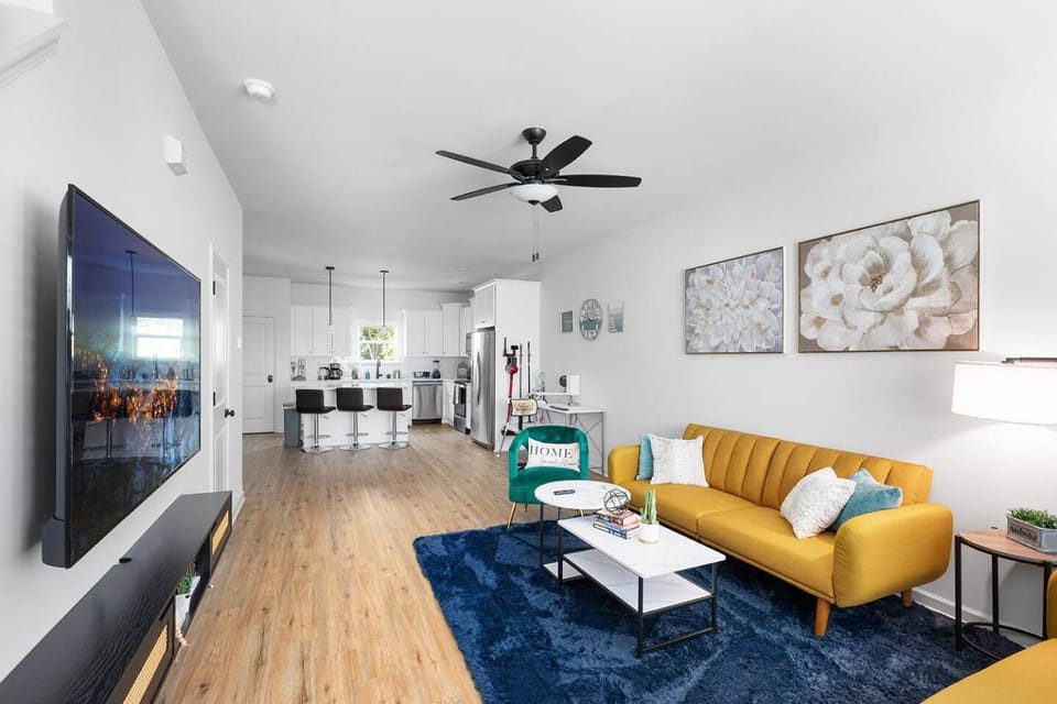 8BR Near Southend/Uptown w/GameRoom/HotTubs/Fenced House in Charlotte