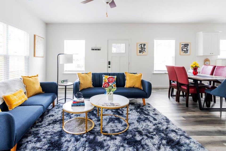 8BR Near Southend/Uptown w/GameRoom/HotTubs/Fenced House in Charlotte
