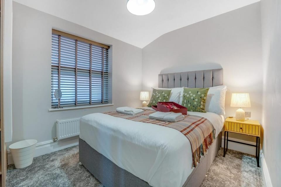 1BR Apartment 2 Mins to Station By Stay With Us Apartment in Hartlepool