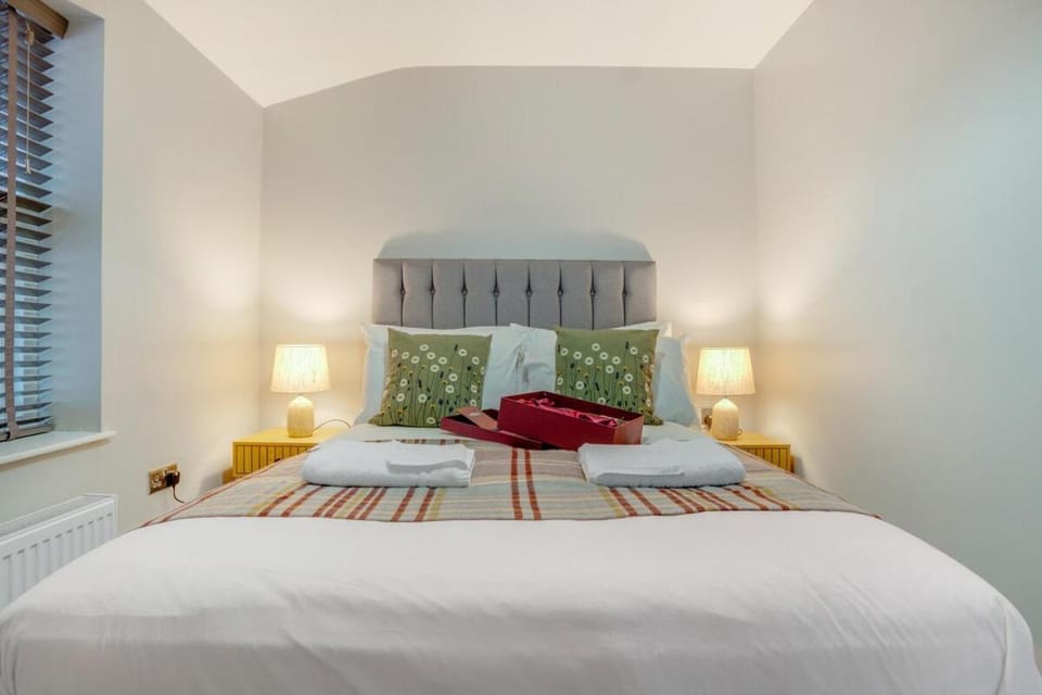 1BR Apartment 2 Mins to Station By Stay With Us Apartment in Hartlepool