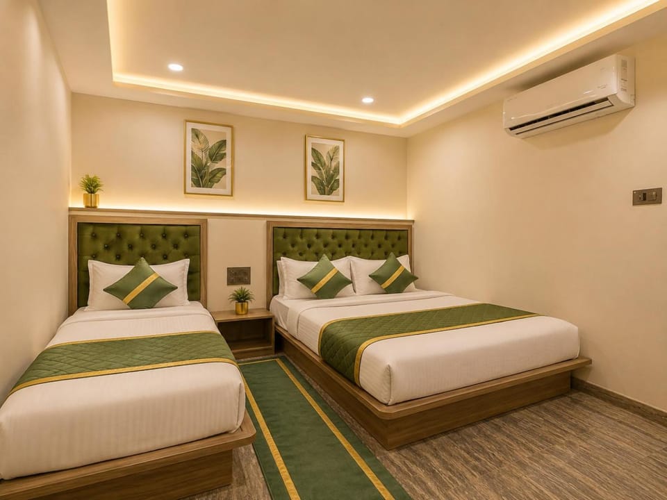 Glitz Royce -Nr Jio Centre & Kurla Station Hotel in Mumbai