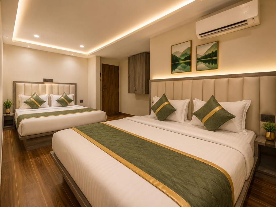 Glitz Royce -Nr Jio Centre & Kurla Station Hotel in Mumbai