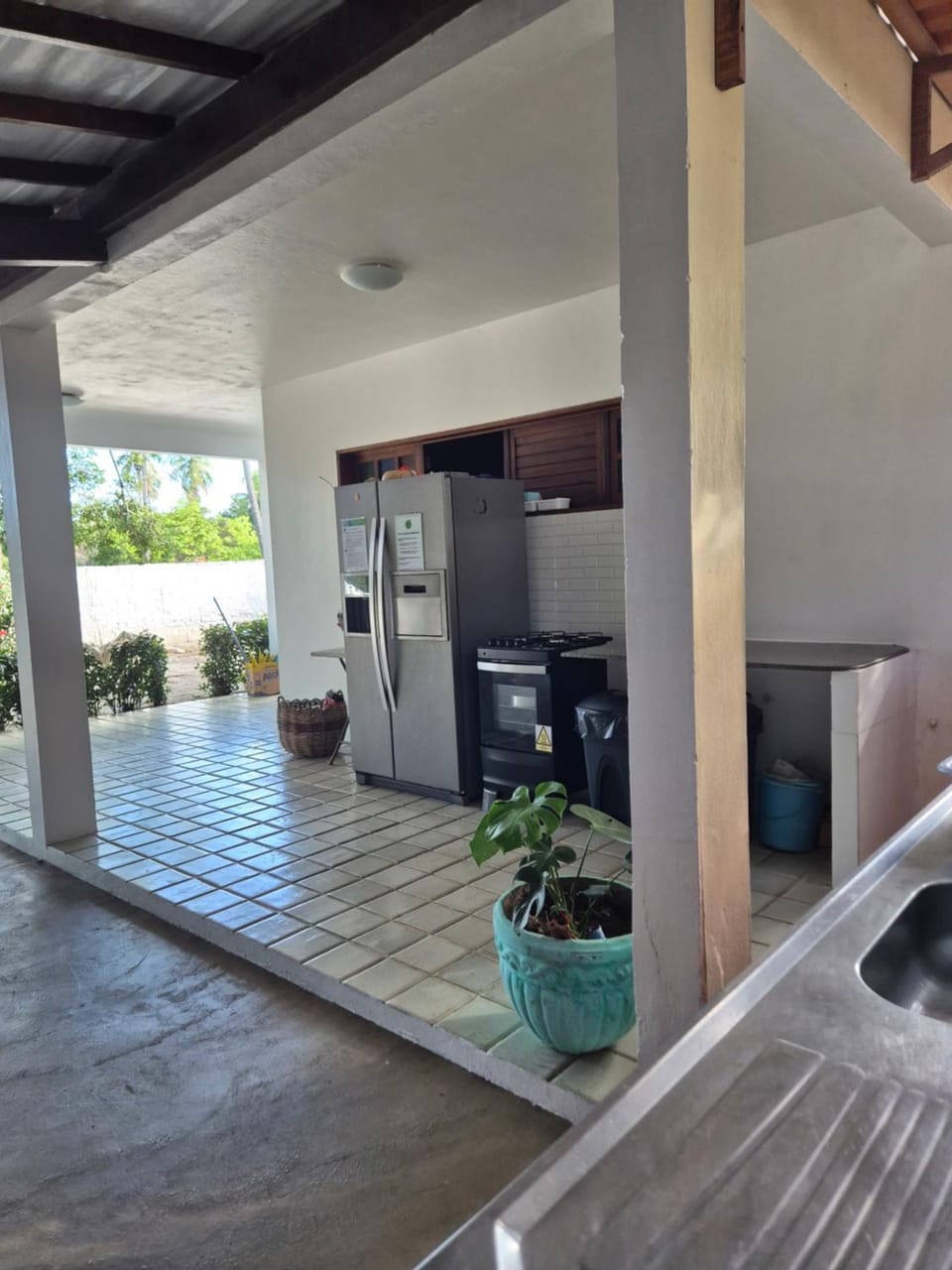 Kitchen or kitchenette, Communal kitchen
