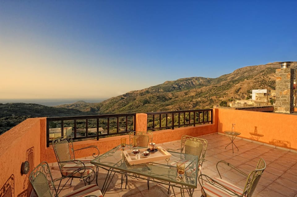 Balcony/Terrace, Mountain view, Sea view