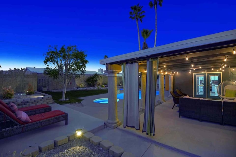 Navigate Stays Pool Spa & Pet-Friendly PS Home House in Palm Springs