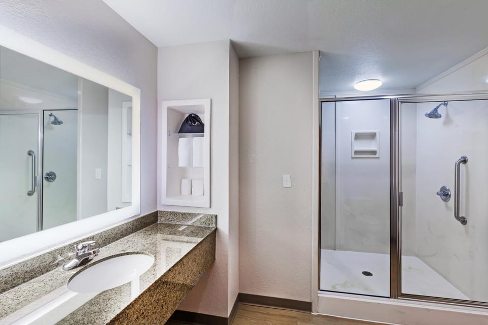 Shower, Bathroom